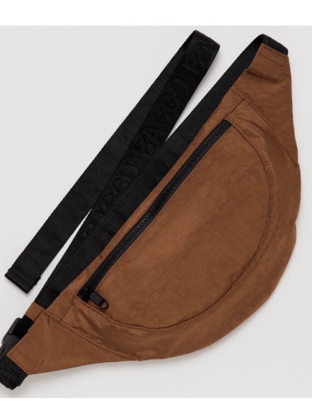 NWT BAGGU Crescent Fanny Pack - Brown